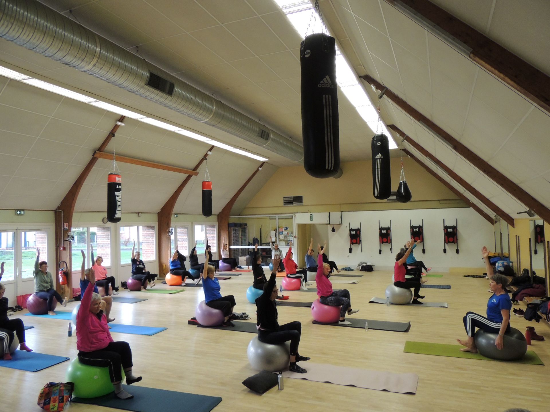 retraite-active-lisieux-gym-ballon-19