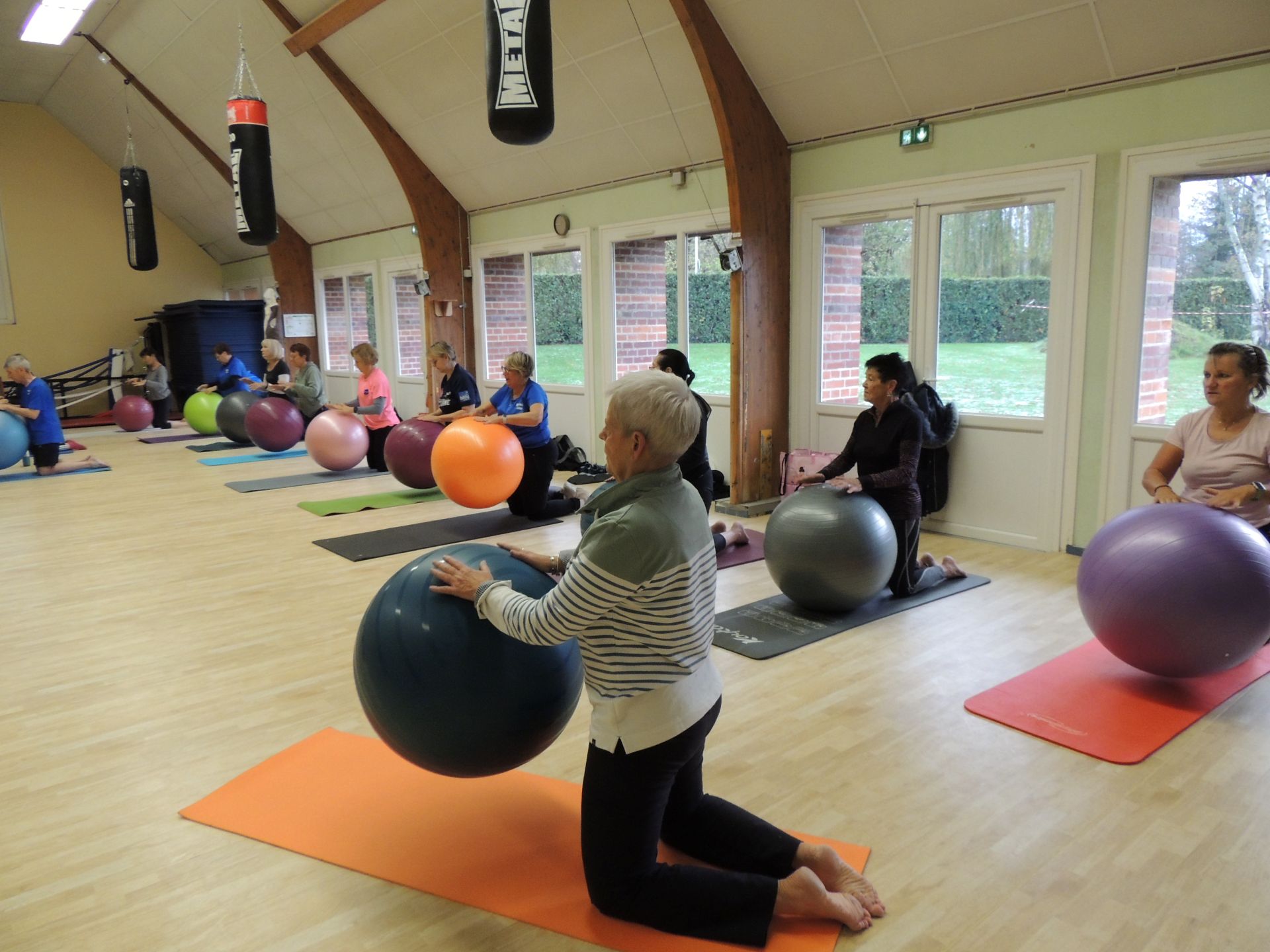 retraite-active-lisieux-gym-ballon-32 Extreme Sports Bike